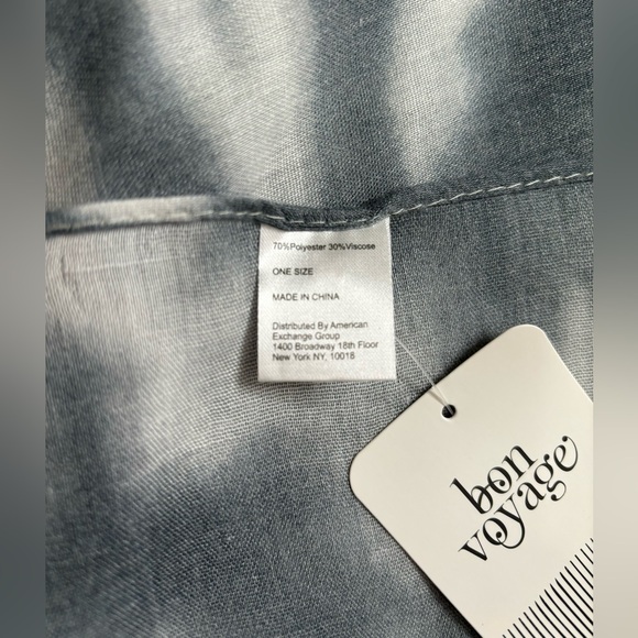 Bon Voyage one size fits all gray/white tye die swimsuit cover-up - Picture 6 of 6